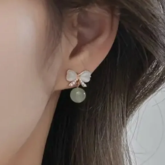 ✨Anthropologie Annise Earrings - Picture 5 of 7